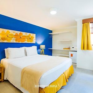 Quarto Econômico